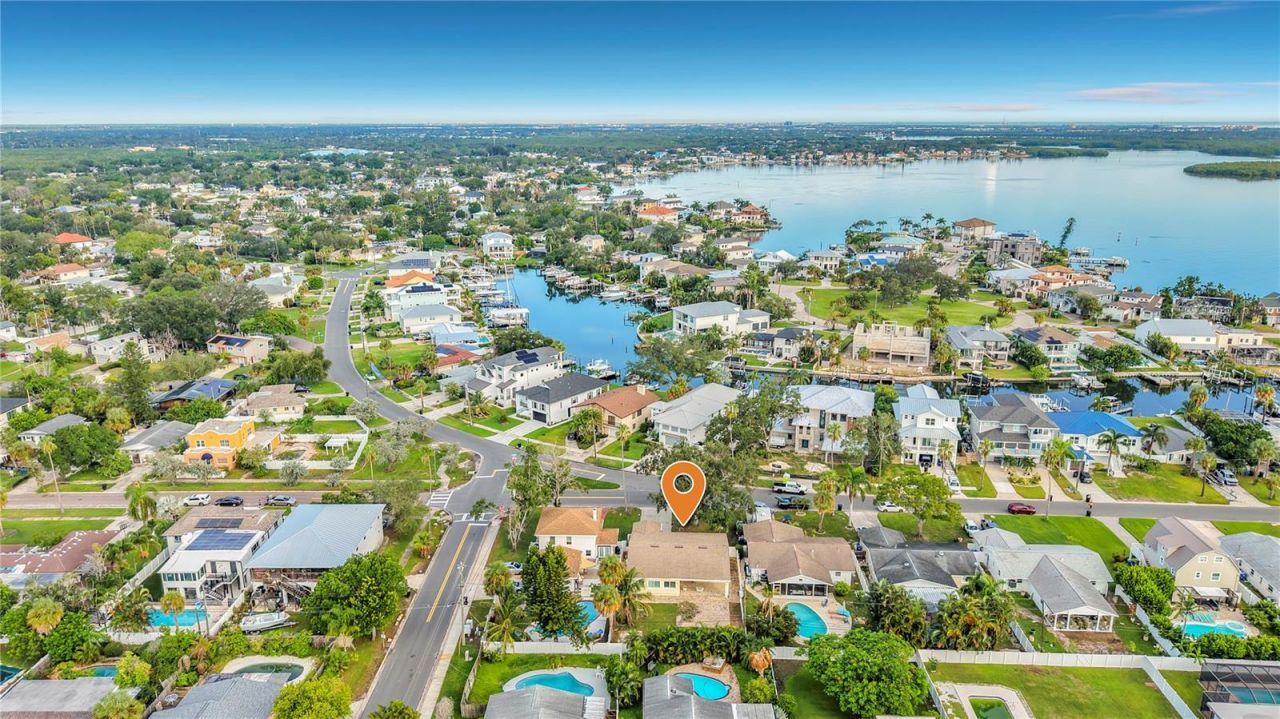 2010 Bayou Grande Boulevard Ne, Saint Petersburg, FL 33703 Photo
