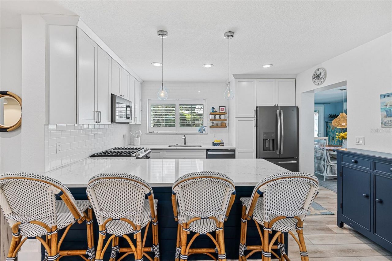 839 E 10th Avenue, New Smyrna Beach, FL 32169 Photo