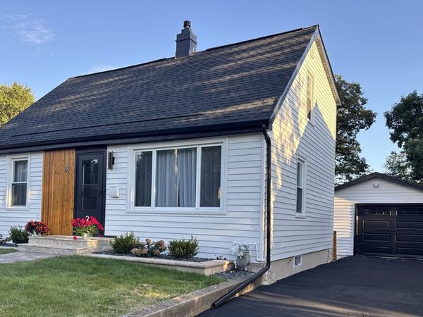 4 Ridge Road, Lemont, IL 60439
