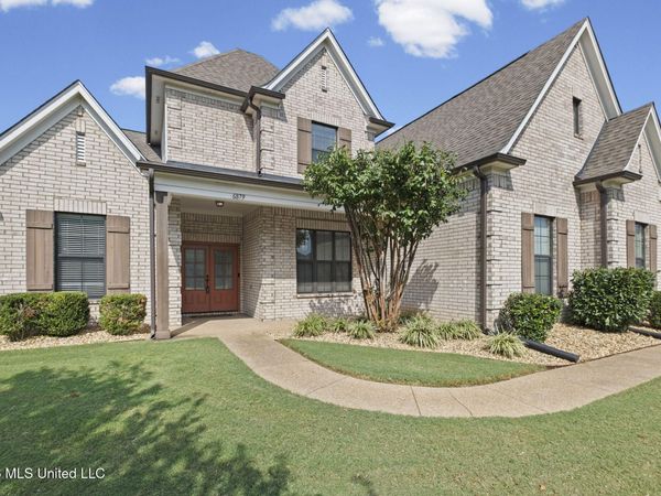 6879 Cataloochee Cove, Olive Branch, MS 38654