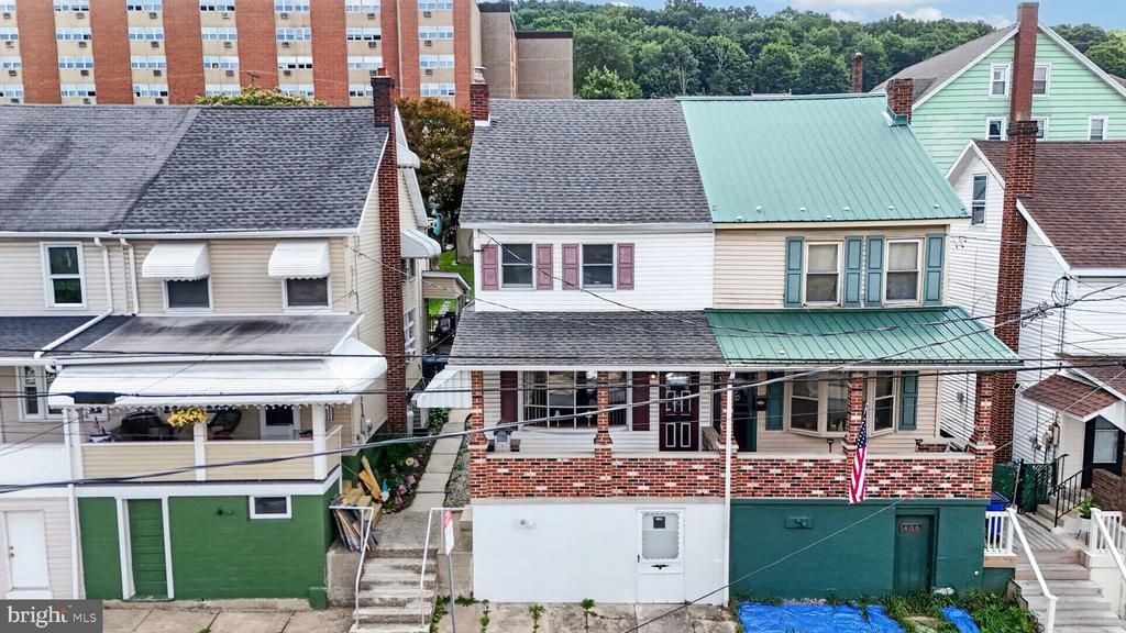 408 E PATTERSON STREET , LANSFORD, PA 18232