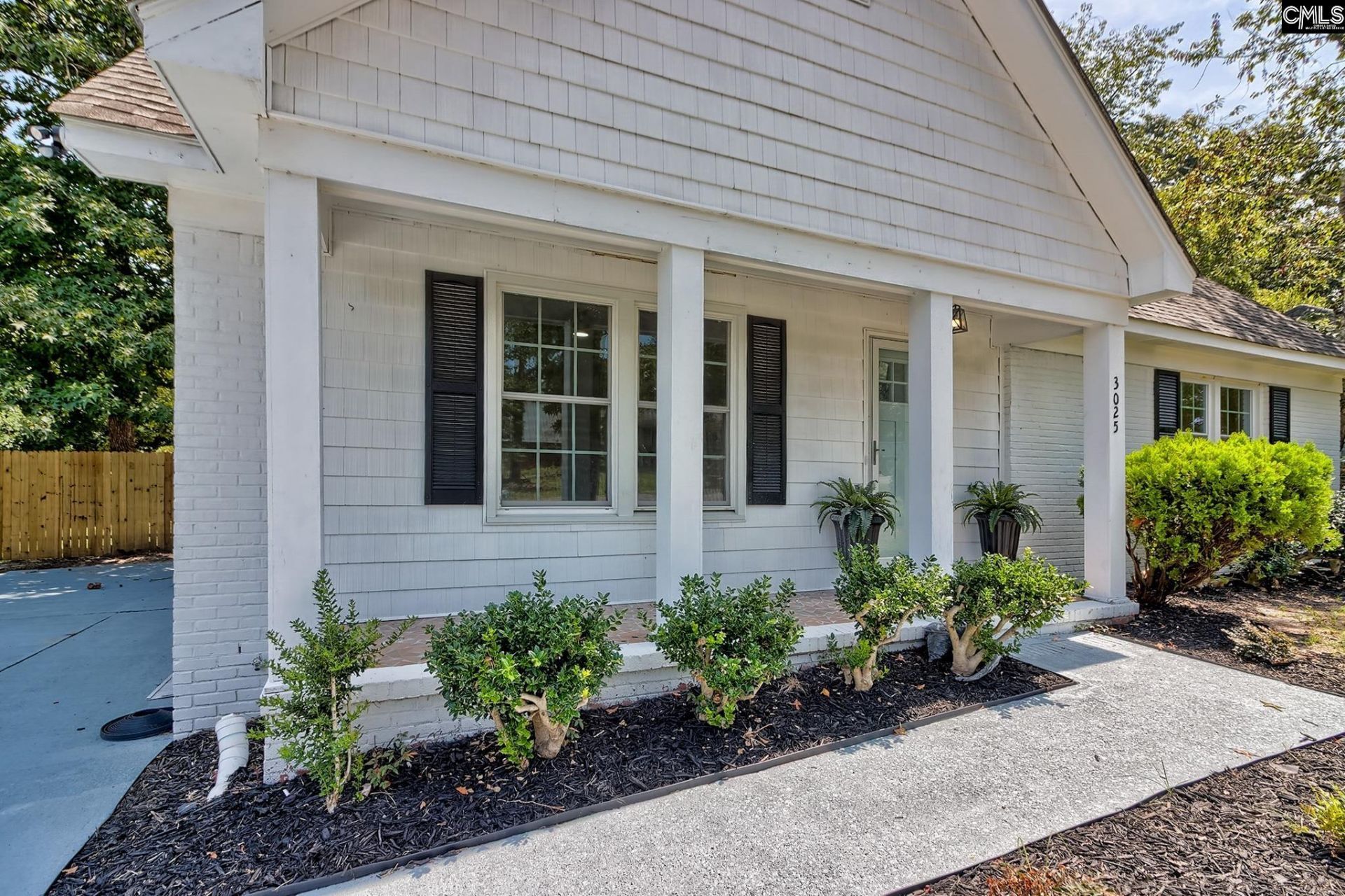 3025 Prestwick Circle  Photo 4