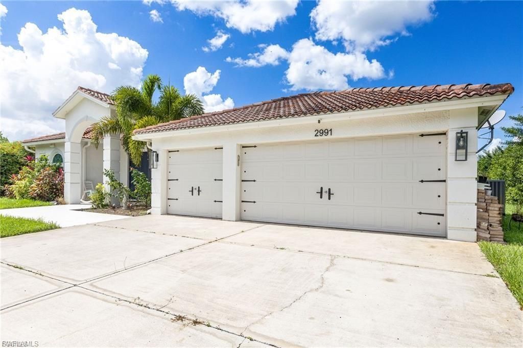 2991 20th Ave Ne, Naples, FL 34120 Photo