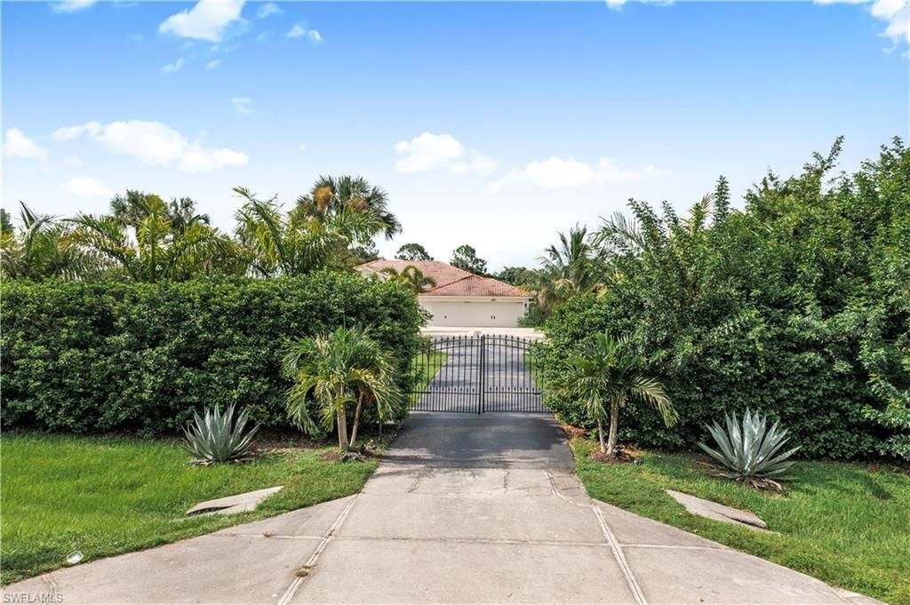 2991 20th Ave Ne, Naples, FL 34120 Photo