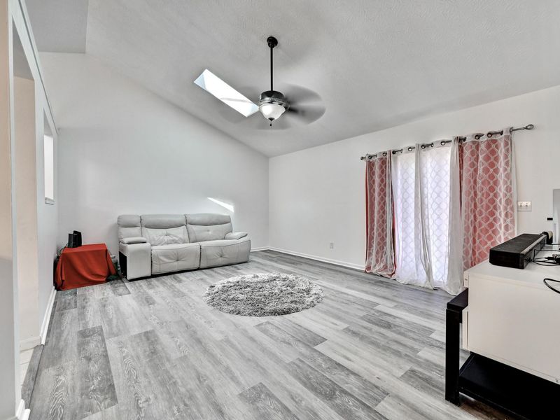 2454 Ferdinand Drive, Burlington, KY 41005 Photo 4