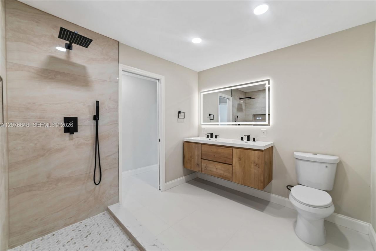 220 N 69th Ter , Hollywood, FL 33024 Photo