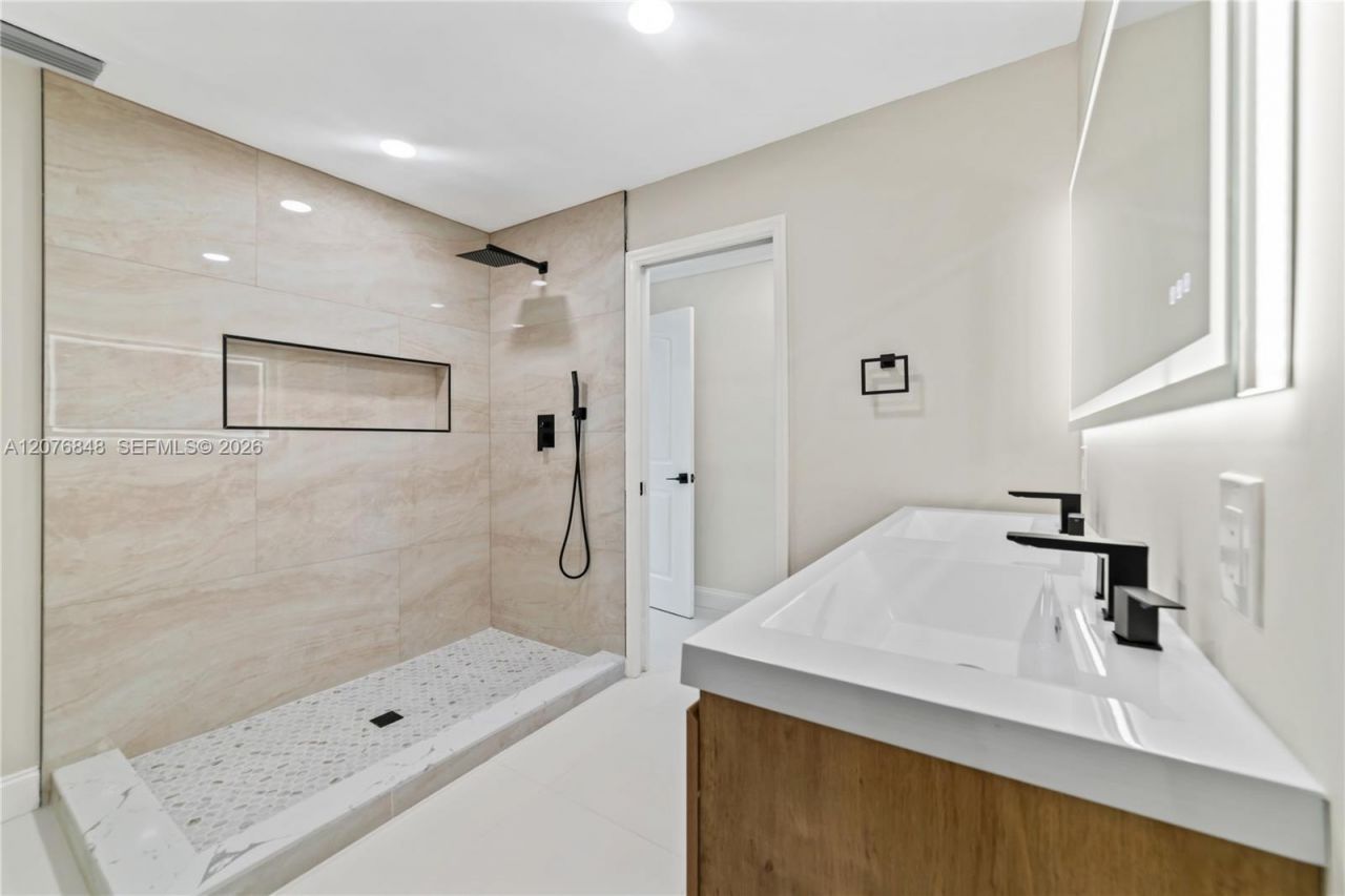 220 N 69th Ter , Hollywood, FL 33024 Photo