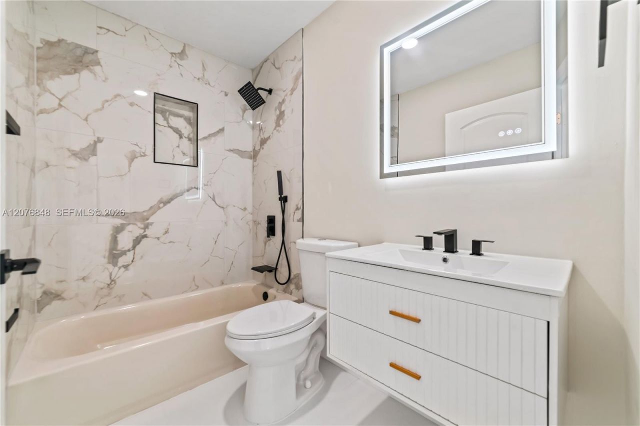 220 N 69th Ter , Hollywood, FL 33024 Photo