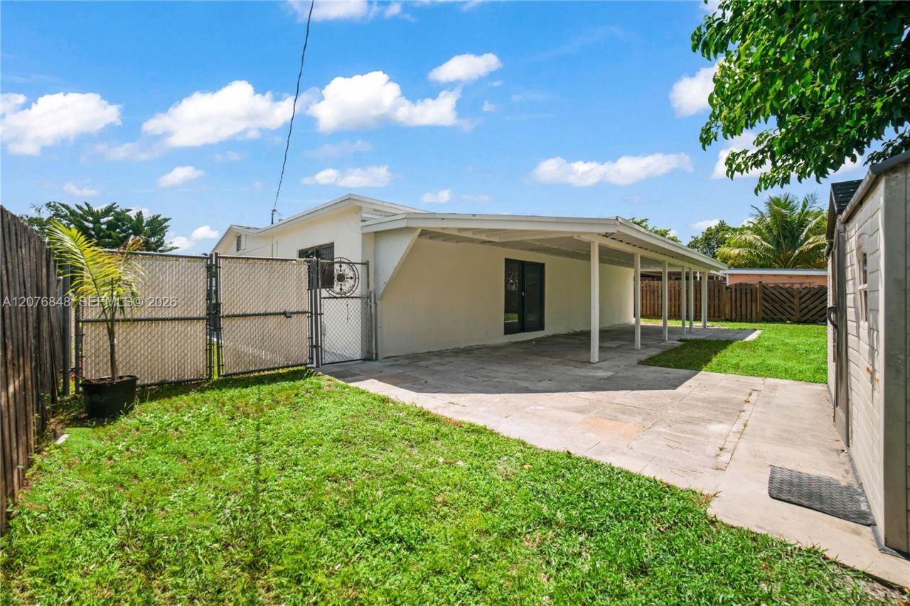 220 N 69th Ter , Hollywood, FL 33024 Photo