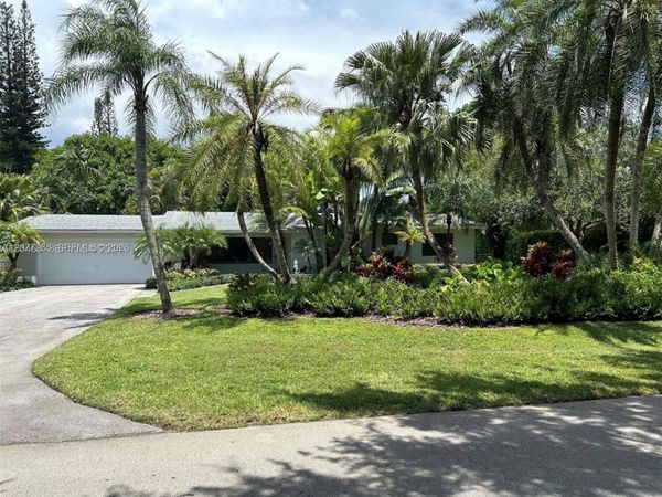 7415 SW 117th St , Pinecrest, FL 33156