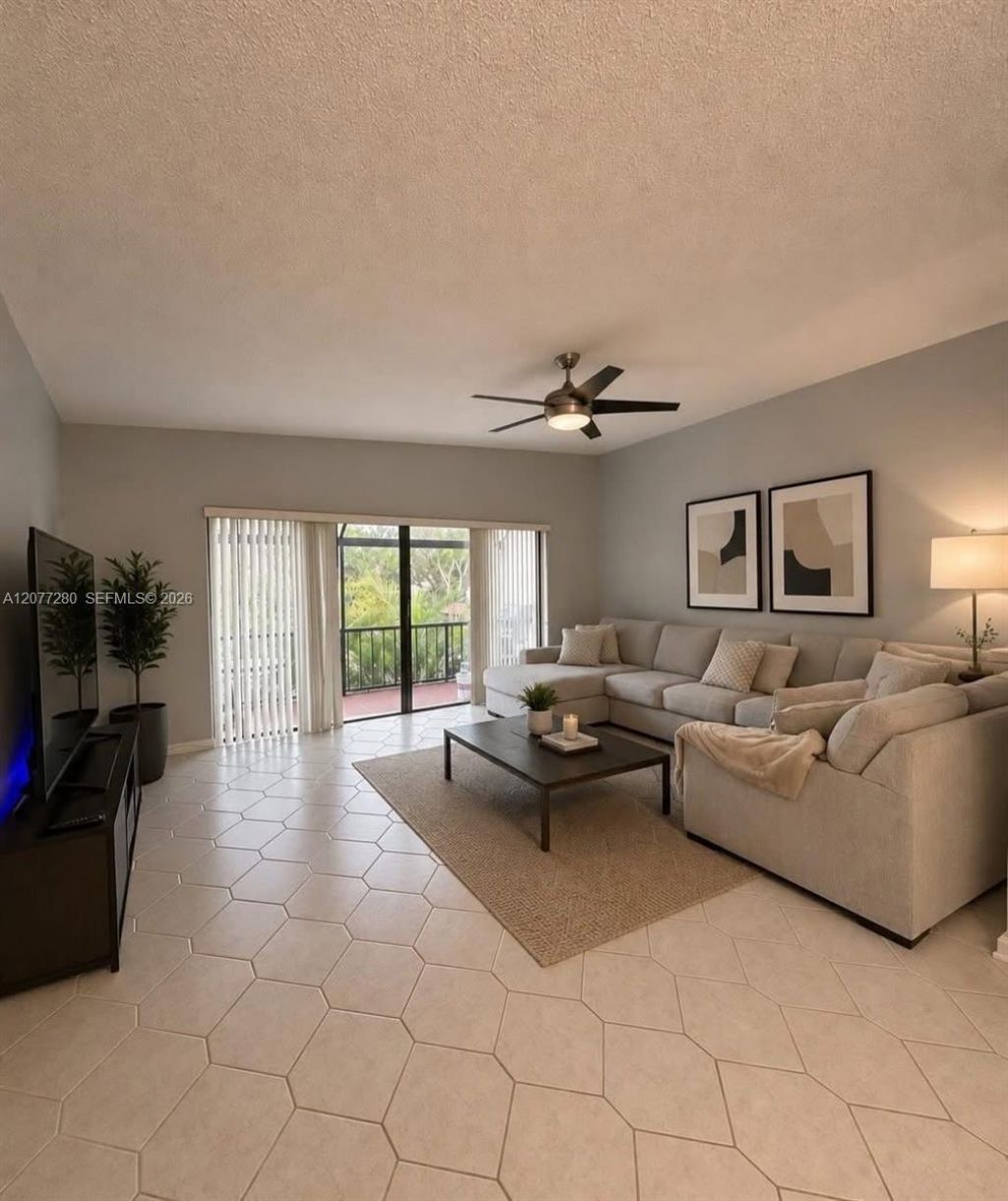 301 N Pine Island Rd , Unit 220, Plantation, FL 33324 Photo