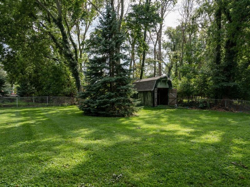725 Lake Street, Marblehead, OH 43440 Photo 13