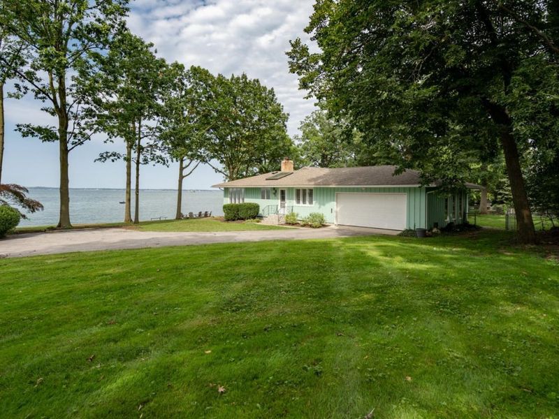 725 Lake Street, Marblehead, OH 43440 Photo 14