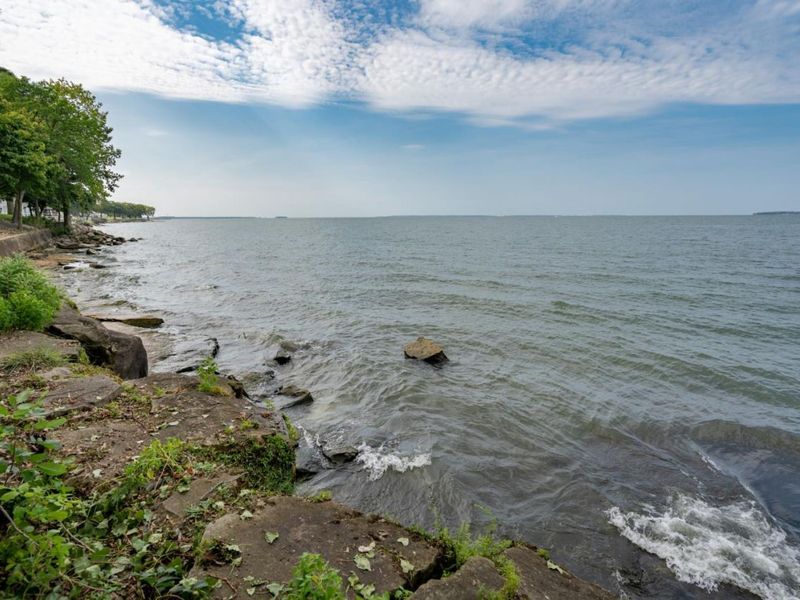 725 Lake Street, Marblehead, OH 43440 Photo 16