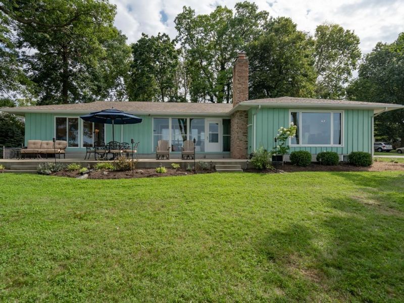 725 Lake Street, Marblehead, OH 43440 Photo 2