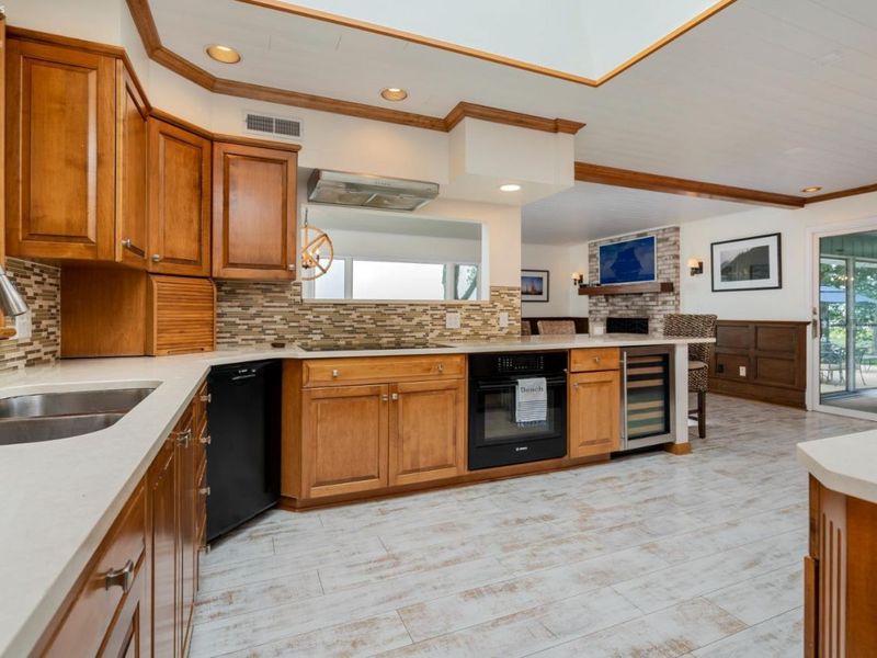 725 Lake Street, Marblehead, OH 43440 Photo 22