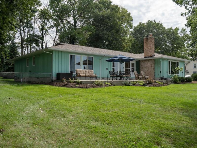 725 Lake Street, Marblehead, OH 43440 Photo 3