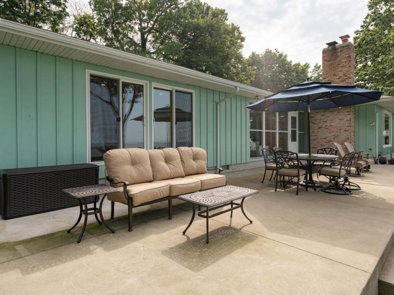 725 Lake Street, Marblehead, OH 43440 Photo 4
