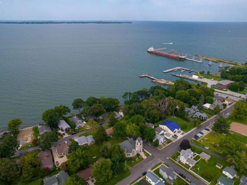 725 Lake Street, Marblehead, OH 43440 Photo 60