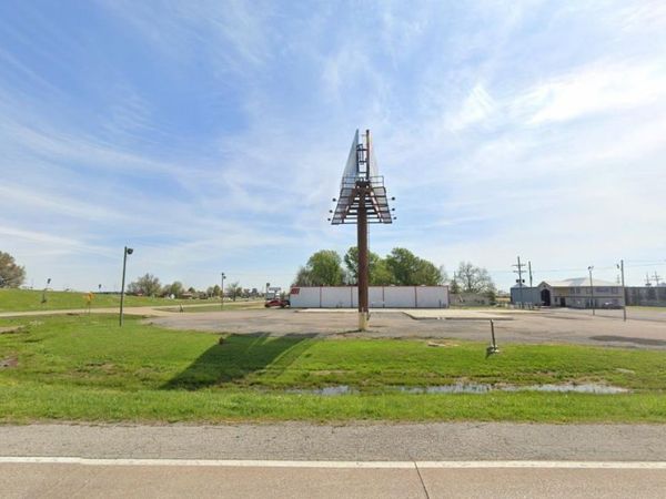 104 S Porter Road , Blytheville, AR 72315