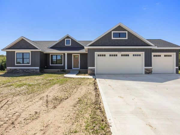 3286 Stonehill Court, Wayland, MI 49348