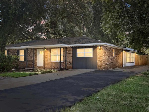 451 E Ten Mile Rd, Pensacola, FL 32534