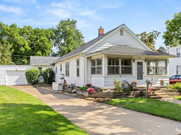 832 E Jefferson Street , Morris, IL 60450
