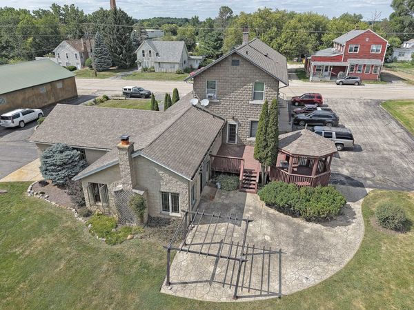 15909 Nelson Road, Woodstock, IL 60098