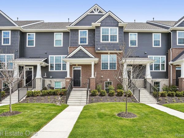 352 N Sydney Court , Plymouth, Mi 48170