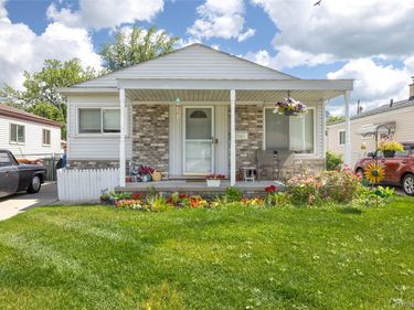 23421 Allor Street , St Clair Shores, Mi 48082