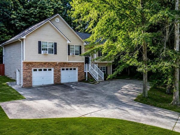 321 Four Oaks Drive, Powder Springs, GA 30127