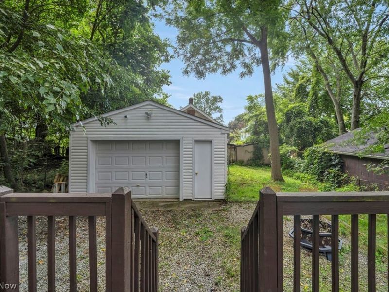 1382 Honodle Avenue, Akron, OH 44305 Photo 42