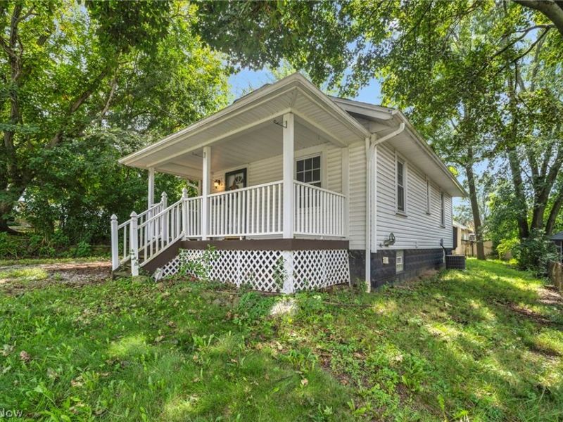 1382 Honodle Avenue, Akron, OH 44305 Photo 9