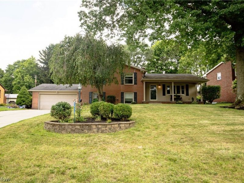 1416 Dunkeith Drive NW, Canton, OH 44708 Photo 1