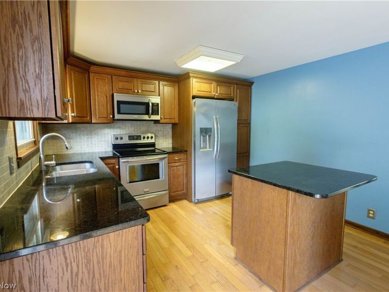1416 Dunkeith Drive NW, Canton, OH 44708 Photo 5