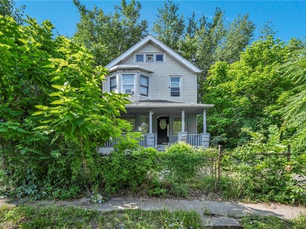 9822 Raymond Avenue , Cleveland, OH 44104