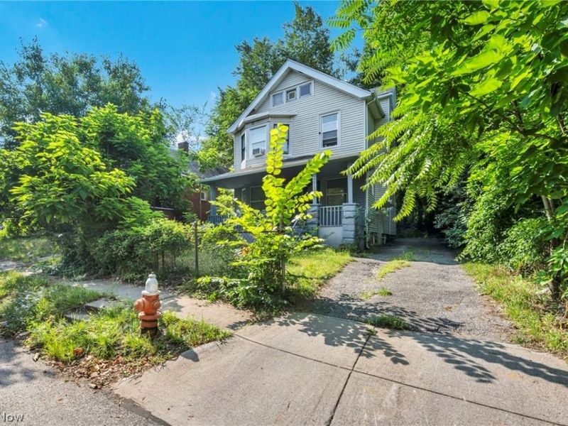 9822 Raymond Avenue, Cleveland, OH 44104 Photo 2