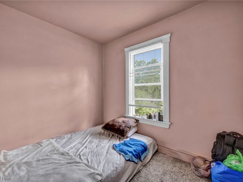 9822 Raymond Avenue, Cleveland, OH 44104 Photo 7