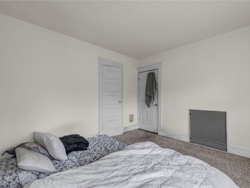 9822 Raymond Avenue, Cleveland, OH 44104 Photo 9