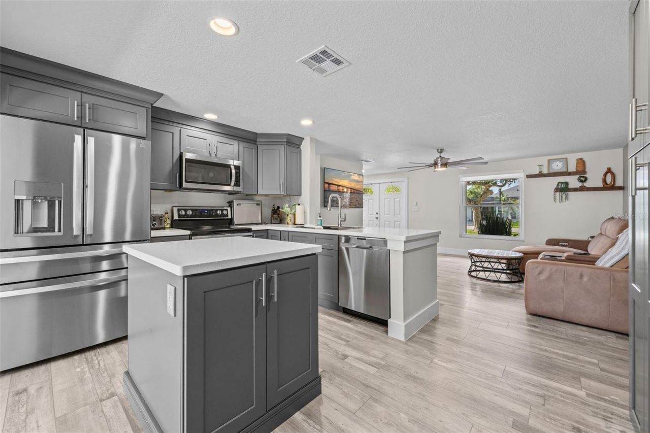 1223 Biltmore Drive , Fort Myers, FL 33901 Photo