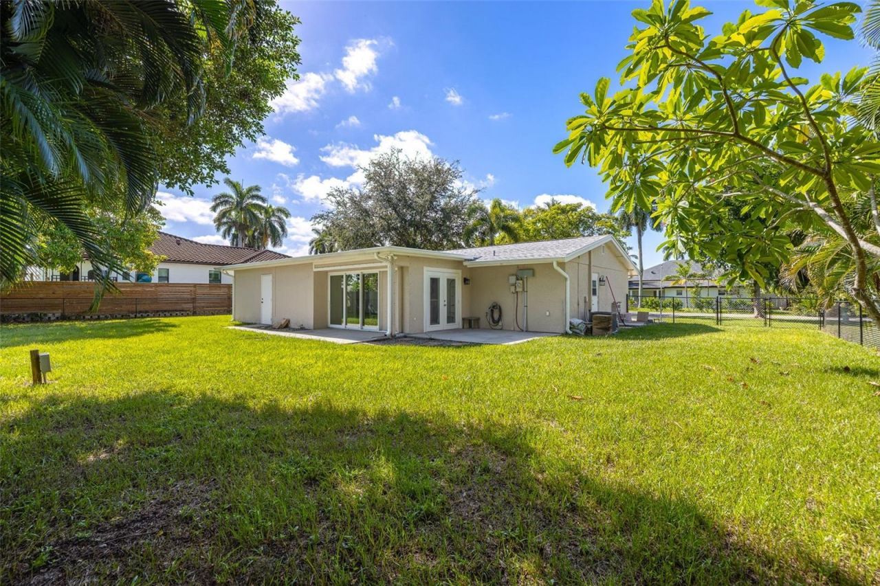 1223 Biltmore Drive , Fort Myers, FL 33901 Photo