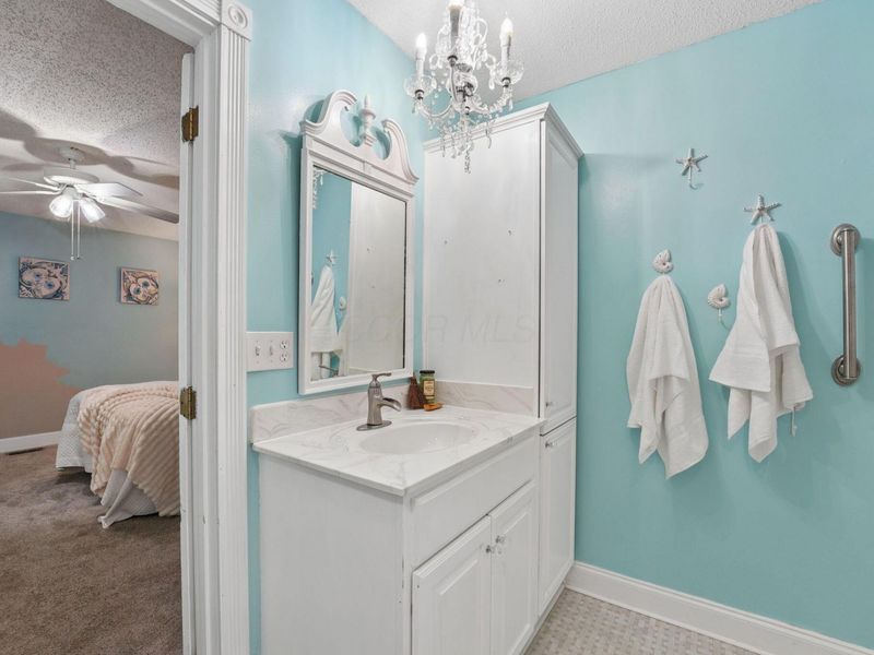 2400 Yuma Drive, London, OH 43140 Photo 16