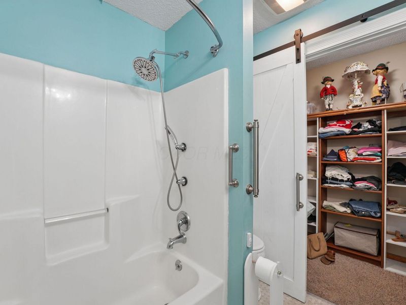 2400 Yuma Drive, London, OH 43140 Photo 17