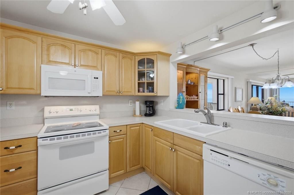 9490 S Ocean Drive, Unit 409, Jensen Beach, FL 34957 Photo