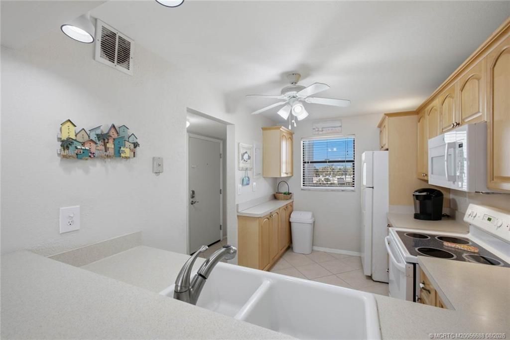 9490 S Ocean Drive, Unit 409, Jensen Beach, FL 34957 Photo