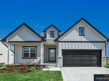 11245 Longshore Avenue, Papillion, NE 68046