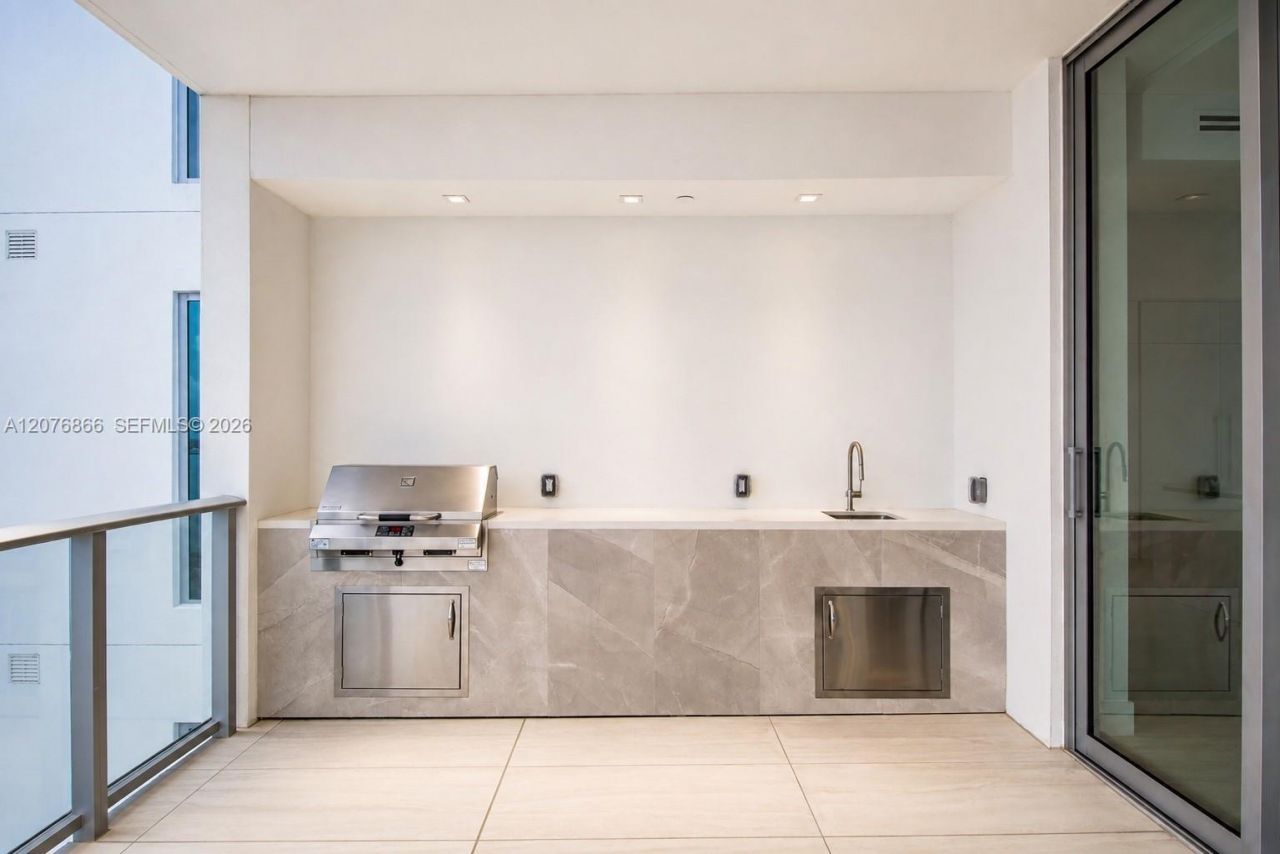 4714 N Flagler , Unit 1104, Palm Beach, FL 33407 Photo