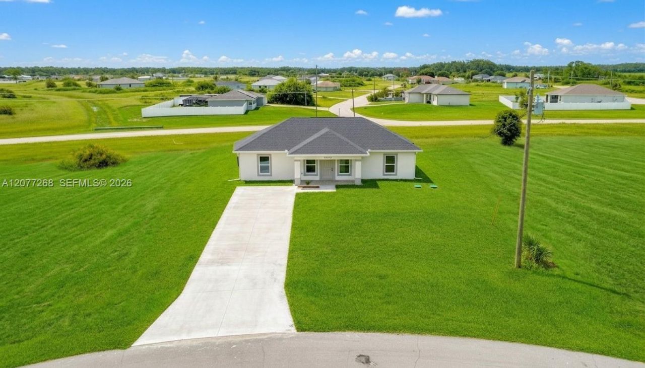 9019 E Crow Cir , La Belle, FL 33935 Photo