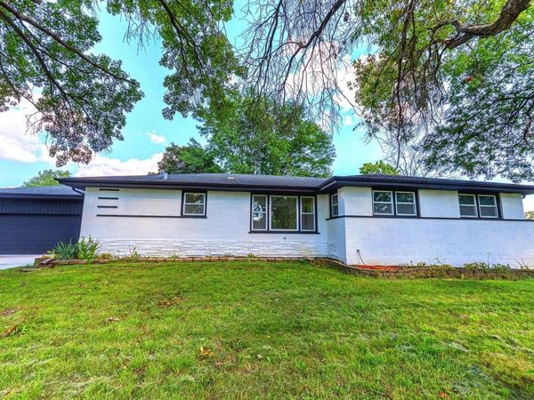 15725 New England Avenue, Tinley Park, IL 60477