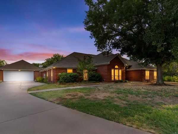 501 Valle Vista Court, Keller, TX 76248